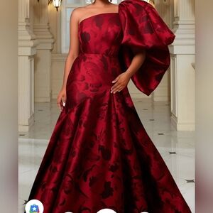 Elegant One-Shoulder Red Evening Gown